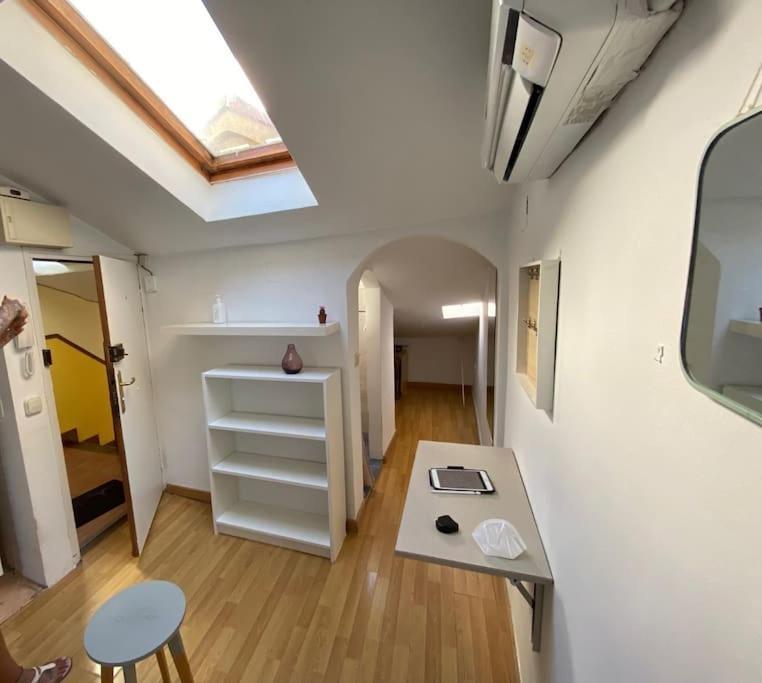 San Bernabe, Apartamento Para 2 En Las Vistillas Junto A Metro Puerta De Toledo Madrid Exterior foto